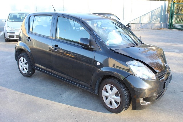 DAIHATSU SIRION 1.0 B 51KW 5M 5P (2009) RICAMBI IN MAGAZZINO