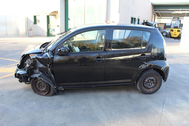 DAIHATSU SIRION 1.0 B 51KW 5M 5P (2009) RICAMBI IN MAGAZZINO