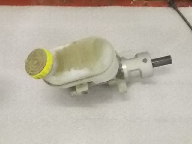 ZAVORNI CILINDER OEM N.  ORIGINAL REZERVNI DEL CHRYSLER PT CRUISER PT (2000 - 2010) DIESEL LETNIK 2002