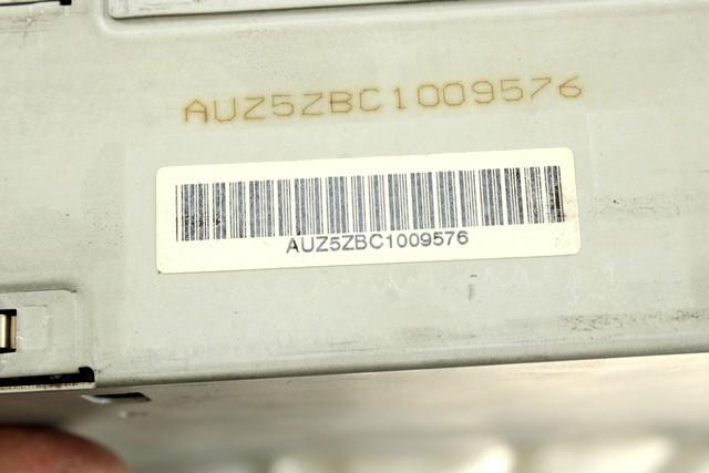 CD POLNILNIK OEM N. 4E0057111X ORIGINAL REZERVNI DEL AUDI A8 MK2 D3/4E (2002 - 2009)BENZINA LETNIK 2004