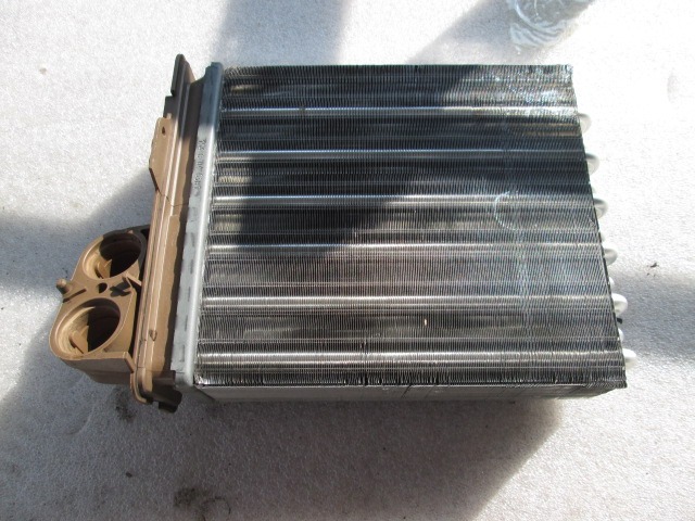 GRELEC RADIATORJA OEM N. 6001547484 ORIGINAL REZERVNI DEL DACIA SANDERO MK1 (2008 - 2012) BENZINA/GPL LETNIK 2008