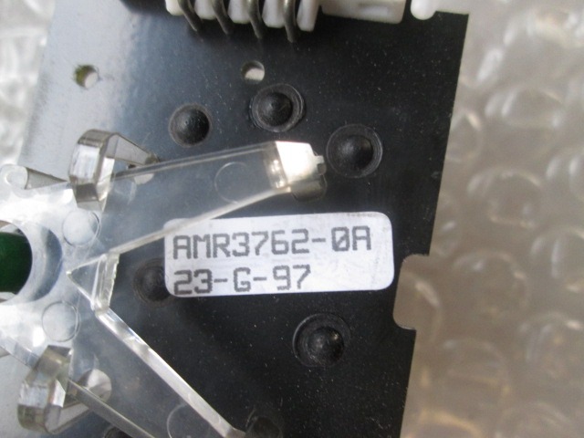 ZADNJE STIKALO OEM N. AMR37620A ORIGINAL REZERVNI DEL LAND ROVER RANGE ROVER P38A MK2 (1992 - 2002) DIESEL LETNIK 1997