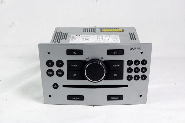 RADIO CD / OJACEVALNIK / IMETNIK HIFI OEM N. 13289932 ORIGINAL REZERVNI DEL OPEL ASTRA H A04 L48 L08 L35 L67 R 5P/3P/SW (2007 - 2010) BENZINA/GPL LETNIK 2010