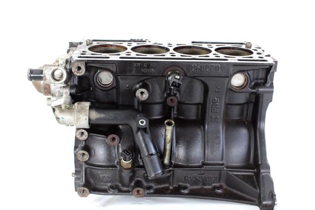 BLOK MOTORJA OEM N. 7701474377 ORIGINAL REZERVNI DEL RENAULT CLIO BB CB MK2 R / CLIO STORIA (05/2001 - 2012) BENZINA LETNIK 2004