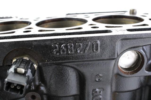 BLOK MOTORJA OEM N. 7701474377 ORIGINAL REZERVNI DEL RENAULT CLIO BB CB MK2 R / CLIO STORIA (05/2001 - 2012) BENZINA LETNIK 2004