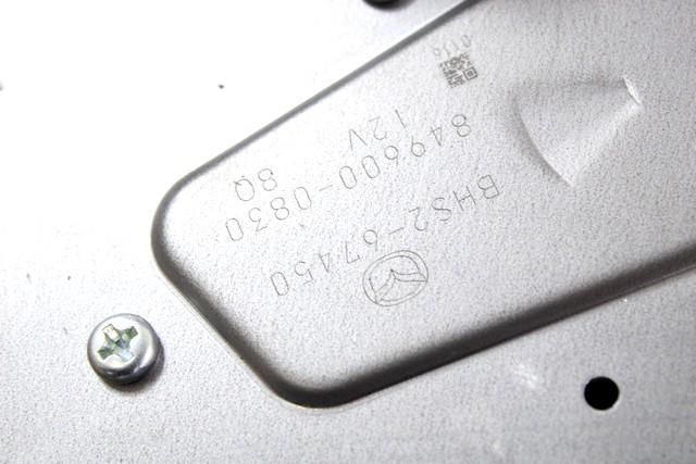MOTORCEK ZADNJEGA BRISALCA OEM N. BHS2-67450 ORIGINAL REZERVNI DEL MAZDA 3 MK3 BM BN (2013 - 2019)DIESEL LETNIK 2013