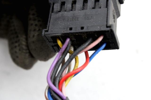 LEVO OGLEDALO OEM N. 8D1858531D ORIGINAL REZERVNI DEL AUDI A4 B5 BER/SW (1994 - 12/2000) DIESEL LETNIK 1996