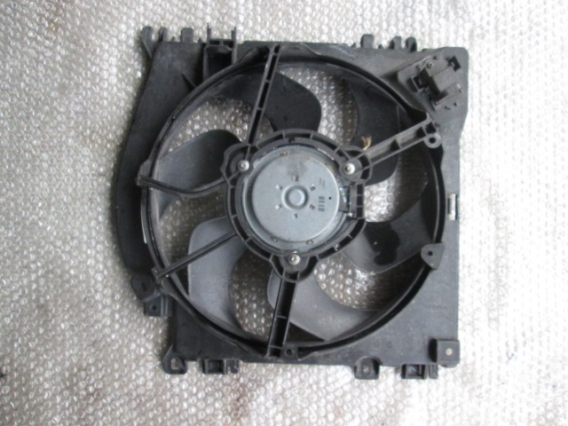 VENTILATOR HLADILNIKA OEM N. 7701068310 ORIGINAL REZERVNI DEL RENAULT CLIO BR0//1 CR0/1 KR0/1 MK3 R (05/2009 - 2013) BENZINA LETNIK 2010