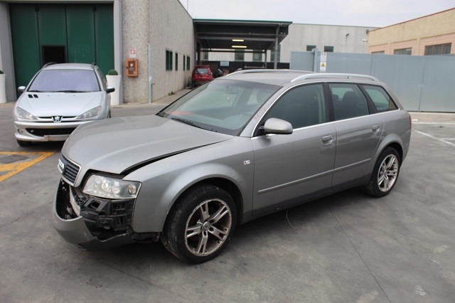 AUDI A4 SW 1.9 D 96KW 5M 5P (2003) RICAMBI IN MAGAZZINO