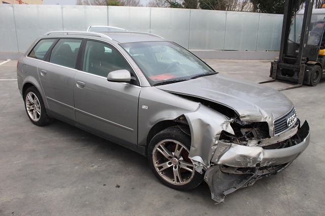 AUDI A4 SW 1.9 D 96KW 5M 5P (2003) RICAMBIO USATO 