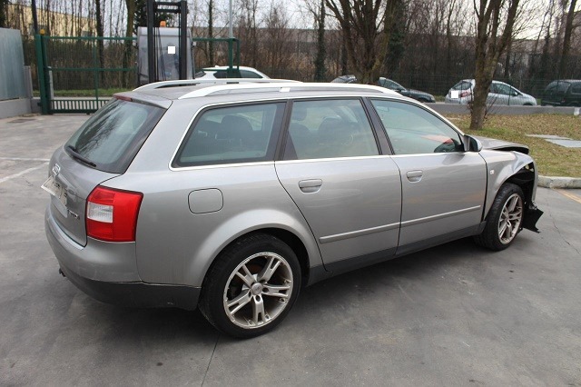 AUDI A4 SW 1.9 D 96KW 5M 5P (2003) RICAMBI IN MAGAZZINO