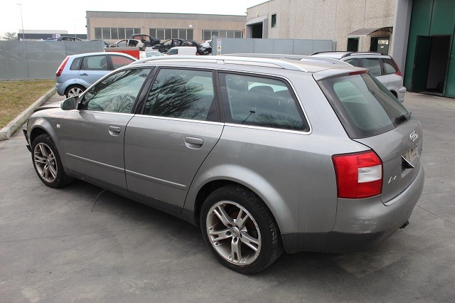 AUDI A4 SW 1.9 D 96KW 5M 5P (2003) RICAMBIO USATO 