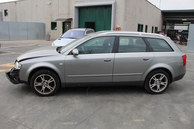 AUDI A4 SW 1.9 D 96KW 5M 5P (2003) RICAMBI IN MAGAZZINO