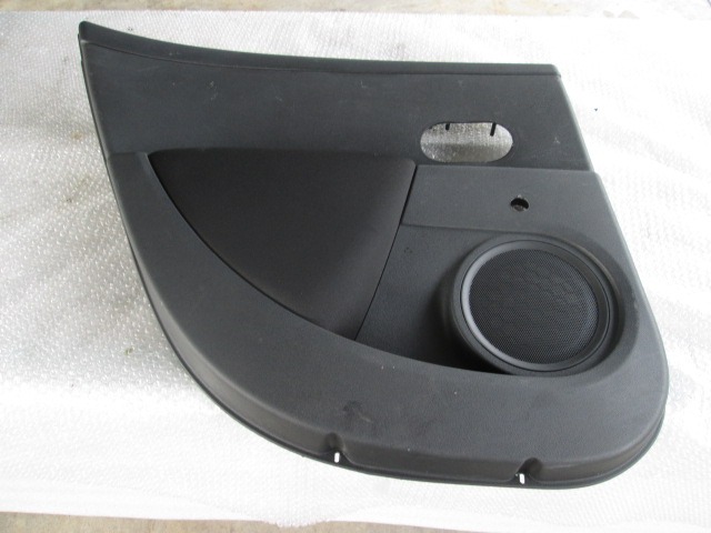 VRATNI PANEL OEM N. PNPSTRNCLIOBR0MK3RBR5P ORIGINAL REZERVNI DEL RENAULT CLIO BR0//1 CR0/1 KR0/1 MK3 R (05/2009 - 2013) BENZINA LETNIK 2009