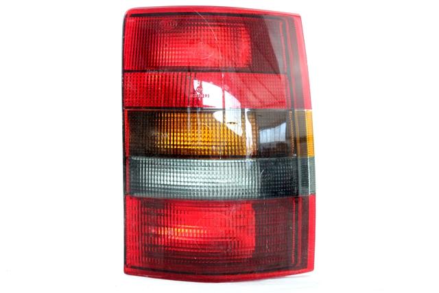 ZADNJI DESNI ZAROMETI OEM N. 90271895 ORIGINAL REZERVNI DEL OPEL OMEGA A (1986 - 1994)BENZINA LETNIK 1990