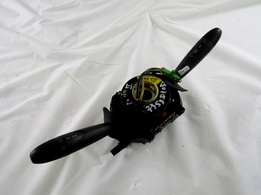 735381050 DEVIOLUCI CON CONTATTO SPIRALATO ANELLO CONTATTO CLACSON FIAT PUNTO 188 MK2 R 1.3 D 5M 3P 51KW (2004) RICAMBIO USATO