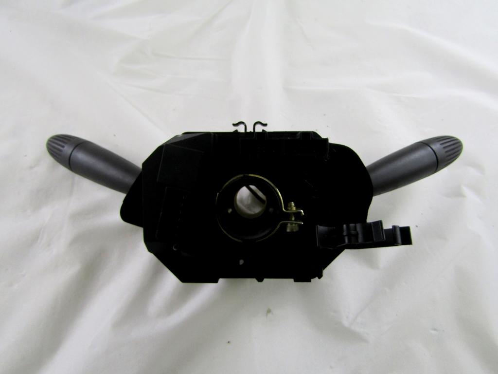 735381050 DEVIOLUCI CON CONTATTO SPIRALATO ANELLO CONTATTO CLACSON FIAT PUNTO 188 MK2 R 1.3 D 5M 3P 51KW (2004) RICAMBIO USATO