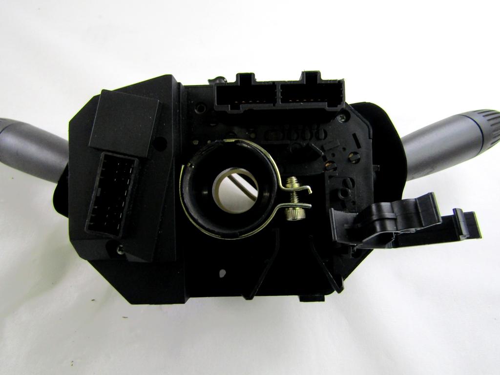 735381050 DEVIOLUCI CON CONTATTO SPIRALATO ANELLO CONTATTO CLACSON FIAT PUNTO 188 MK2 R 1.3 D 5M 3P 51KW (2004) RICAMBIO USATO