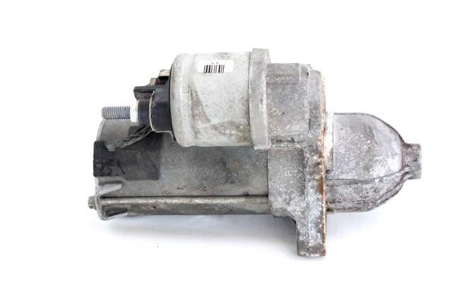 ZAGANJAC MOTORJA  OEM N. 51880229 ORIGINAL REZERVNI DEL FIAT PUNTO 199 MK3 (2011 - 2017)DIESEL LETNIK 2015