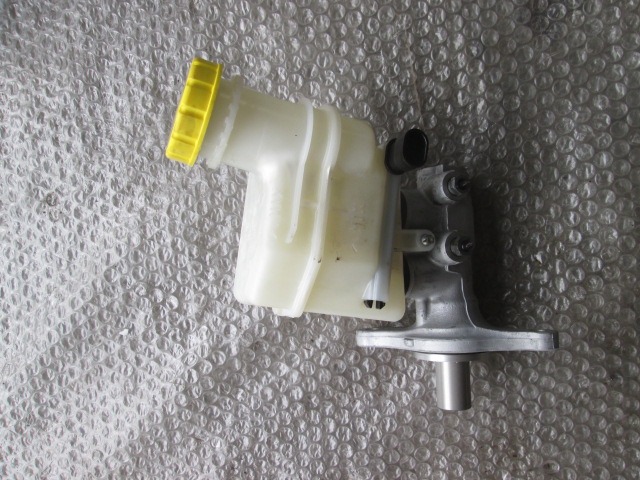 ZAVORNI CILINDER OEM N. 77364659 ORIGINAL REZERVNI DEL FIAT PANDA 169 R (2009 - 2011) BENZINA/METANO LETNIK 2009