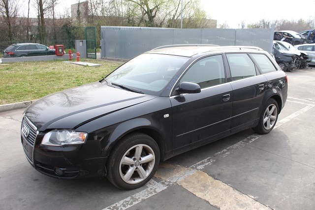 AUDI A4 SW 2.0 D 103KW AUT 5P (2006) RICAMBIO USATO 