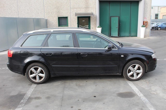 AUDI A4 SW 2.0 D 103KW AUT 5P (2006) RICAMBI IN MAGAZZINO