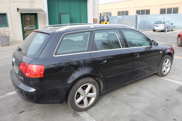 AUDI A4 SW 2.0 D 103KW AUT 5P (2006) RICAMBIO USATO 
