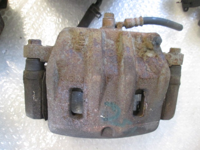 SPREDNJE LEVE ZAVORNE CELJUSTI  OEM N. 581103E400 ORIGINAL REZERVNI DEL KIA SORENTO JC MK1 (2002 - 2009) DIESEL LETNIK 2004