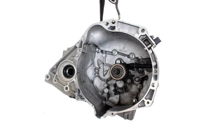 ROCNI MENJALNIK OEM N. 8200247902 CAMBIO MECCANICO ORIGINAL REZERVNI DEL NISSAN MICRA K12 K12E MK3 (2002 - 2010) BENZINA/GPL LETNIK 2009