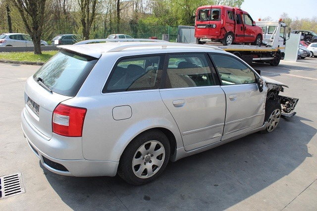 AUDI A4 SW 1.9 D 96KW 5M 5P (2002) RICAMBI IN MAGAZZINO