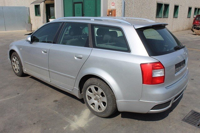 AUDI A4 SW 1.9 D 96KW 5M 5P (2002) RICAMBI IN MAGAZZINO