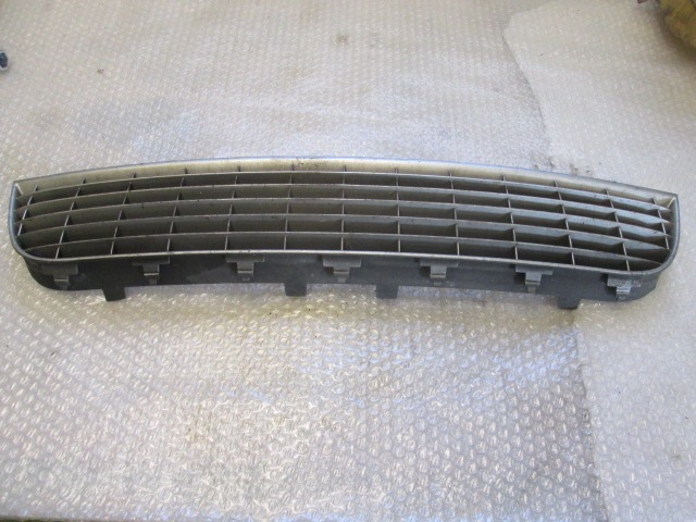 SPREDNJE OKRASNE MASKE OEM N. 735489585 ORIGINAL REZERVNI DEL FIAT GRANDE PUNTO 199 (2005 - 2012) DIESEL LETNIK 2009