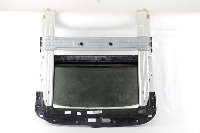 POMICNO PANORAMSKO OKNO  OEM N. A2577800700 ORIGINAL REZERVNI DEL MERCEDES CLASSE CLS C257 (DAL 2018)DIESEL LETNIK 2020