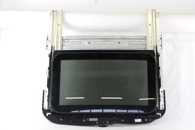 POMICNO PANORAMSKO OKNO  OEM N. A2577800700 ORIGINAL REZERVNI DEL MERCEDES CLASSE CLS C257 (DAL 2018)DIESEL LETNIK 2019