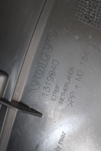 VRATNI PANEL OEM N. PNPSTVLV40525MK1BR5P ORIGINAL REZERVNI DEL VOLVO V40 MK1 525 526 (2012 - 2016)DIESEL LETNIK 2016