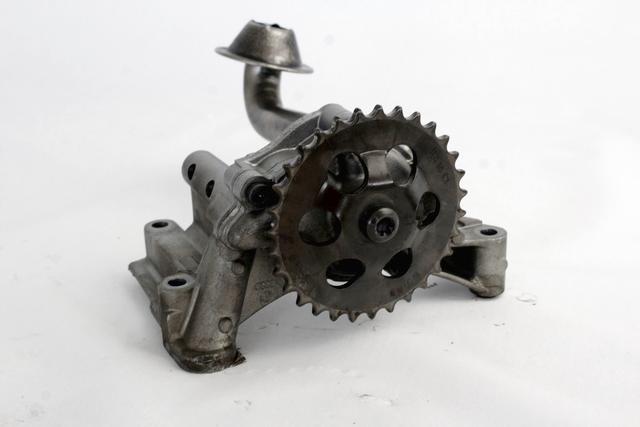 PUMPA OLJA OEM N. 06A115105B ORIGINAL REZERVNI DEL VOLKSWAGEN NEW BEETLE 9C1 1C1 1Y7 (1999 - 2006) DIESEL LETNIK 2004
