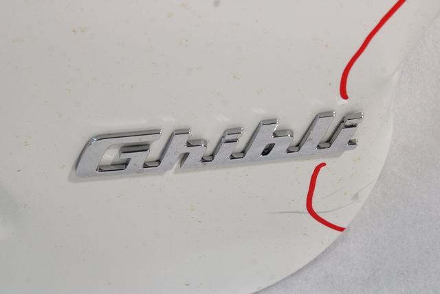 PRTLJAZNA VRATA OEM N. 673004651 ORIGINAL REZERVNI DEL MASERATI GHIBLI M157 R (DAL 2013)BENZINA LETNIK 2021