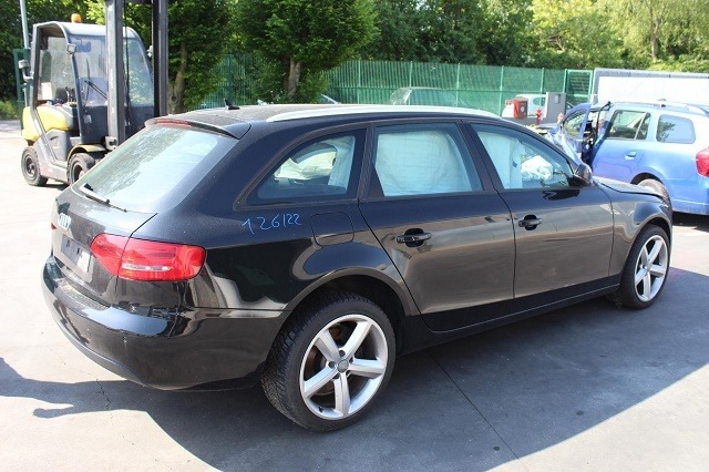 AUDI A4 B8 SW 2.0 D 105KW 6M 5P (2010) RICAMBI IN MAGAZZINO