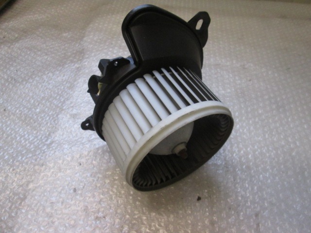 VENTILATOR  KABINE  OEM N. 733222 ORIGINAL REZERVNI DEL OPEL CORSA D S07 (2006 - 2011) BENZINA LETNIK 2008