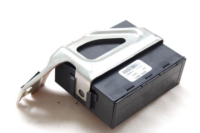 CENTRALNO ZAKLEPANJE OEM N. 89740-0H011 ORIGINAL REZERVNI DEL PEUGEOT 107 PM PN (2005 - 2014) BENZINA LETNIK 2010