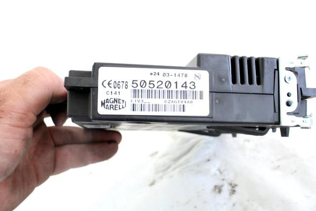 KONTROLA UDOBJA (BLUE & ME) OEM N. 50520143 ORIGINAL REZERVNI DEL ALFA ROMEO MITO 955 (2008 - 2018) BENZINA/GPL LETNIK 2011