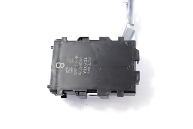 RACUNALNIK VMESNIKA (GATEWAY) OEM N. 89100-52030 ORIGINAL REZERVNI DEL TOYOTA YARIS P13 MK3 XP130 (2011-2017)BENZINA LETNIK 2015