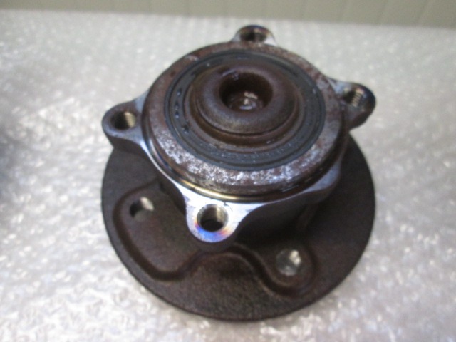 KOLESNI NOSILEC ZADAJ DESNO / POGON PRIROBNICO PESTA OEM N. 33416756830 ORIGINAL REZERVNI DEL MINI ONE / COOPER / COOPER S R50 R52 R53 (2001-2006) DIESEL LETNIK 2004