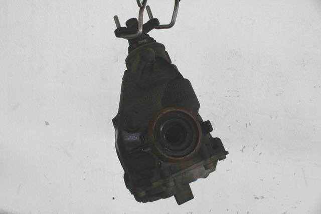 ZADNJI DIFERENCIAL OEM N. 7605591 ORIGINAL REZERVNI DEL BMW SERIE 3 F30/F31 BER/SW (2012 - 2019) DIESEL LETNIK 2016