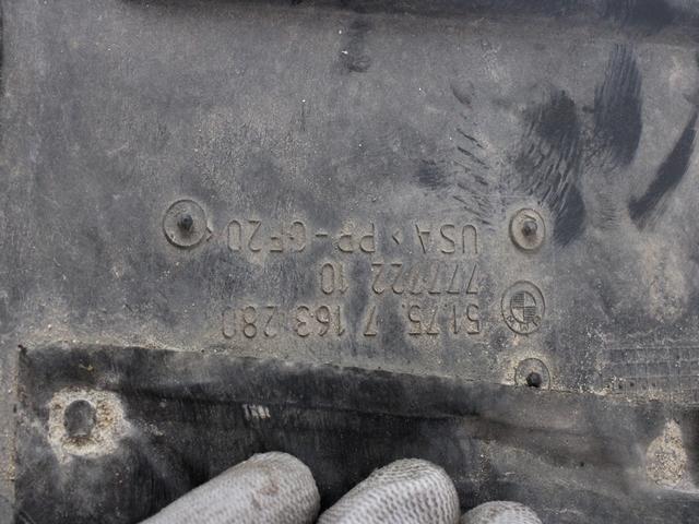 ZASCITA PODVOZJA  OEM N. 51757163280 ORIGINAL REZERVNI DEL BMW X5 E70 (2006 - 2010) DIESEL LETNIK 2007