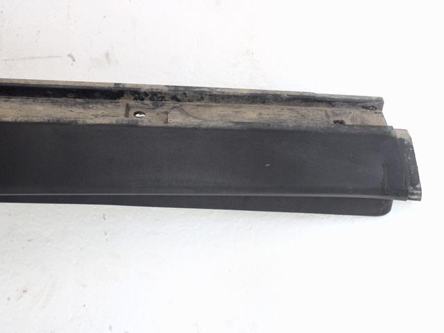 OKRASNA LETEV PRAGA  OEM N. A1646900140 ORIGINAL REZERVNI DEL MERCEDES CLASSE ML W164 (2005-2008)DIESEL LETNIK 2007