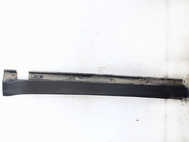 OKRASNA LETEV PRAGA  OEM N. A1646900140 ORIGINAL REZERVNI DEL MERCEDES CLASSE ML W164 (2005-2008)DIESEL LETNIK 2007