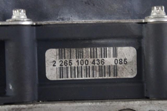 ABS AGREGAT S PUMPO OEM N. 8200223137 ORIGINAL REZERVNI DEL RENAULT TWINGO C06 MK1 R (09/1998 - 02/2004) BENZINA LETNIK 2003