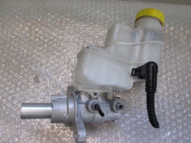 ZAVORNI CILINDER OEM N. 28825640 ORIGINAL REZERVNI DEL LANCIA MUSA 350 R (09/2007 - 8/2013) DIESEL LETNIK 2008