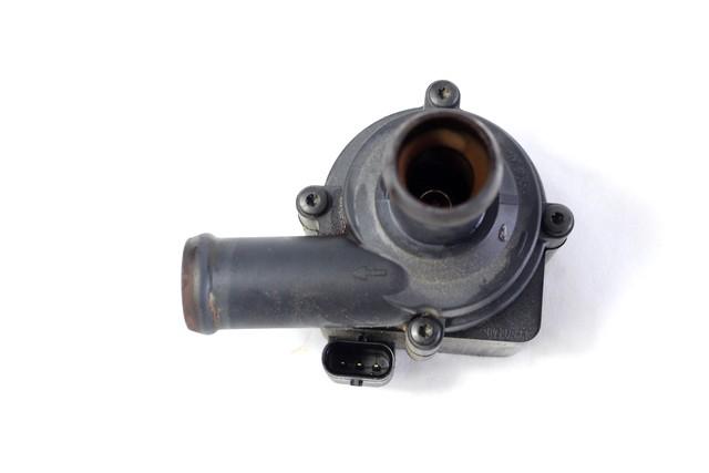 VODNA CRPALKA  OEM N. 059121012A ORIGINAL REZERVNI DEL AUDI A8 D4/4H (2009 -2013)DIESEL LETNIK 2013